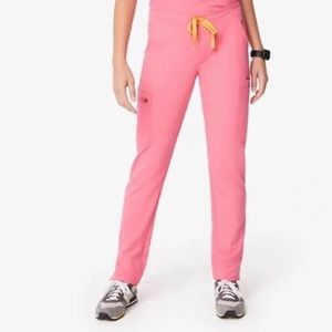 FIGS Yola Skinny Fit Straight Leg Pink Scrub Pants. Womens M